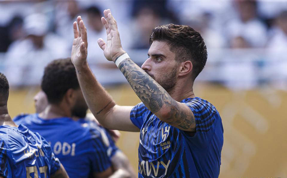 利雅得新月力克皇马，创世俱杯历史 达亚洲之光